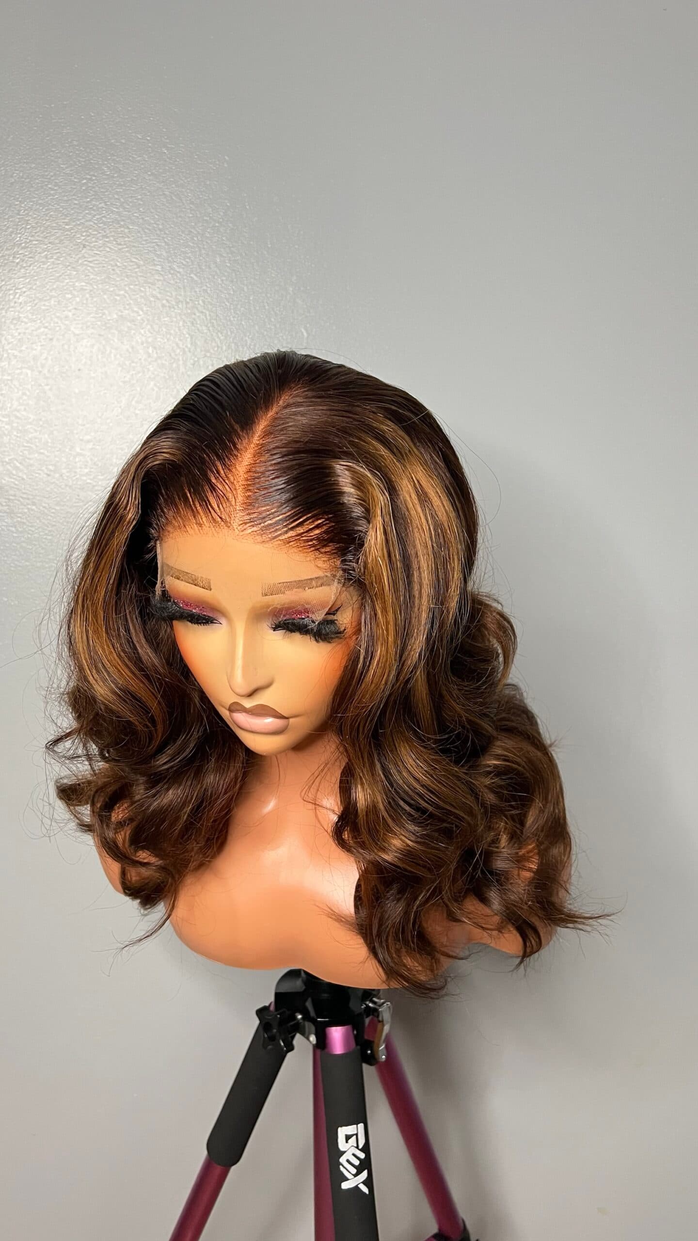 Mimie Unit: Layered 5*5 HD Lace Wig