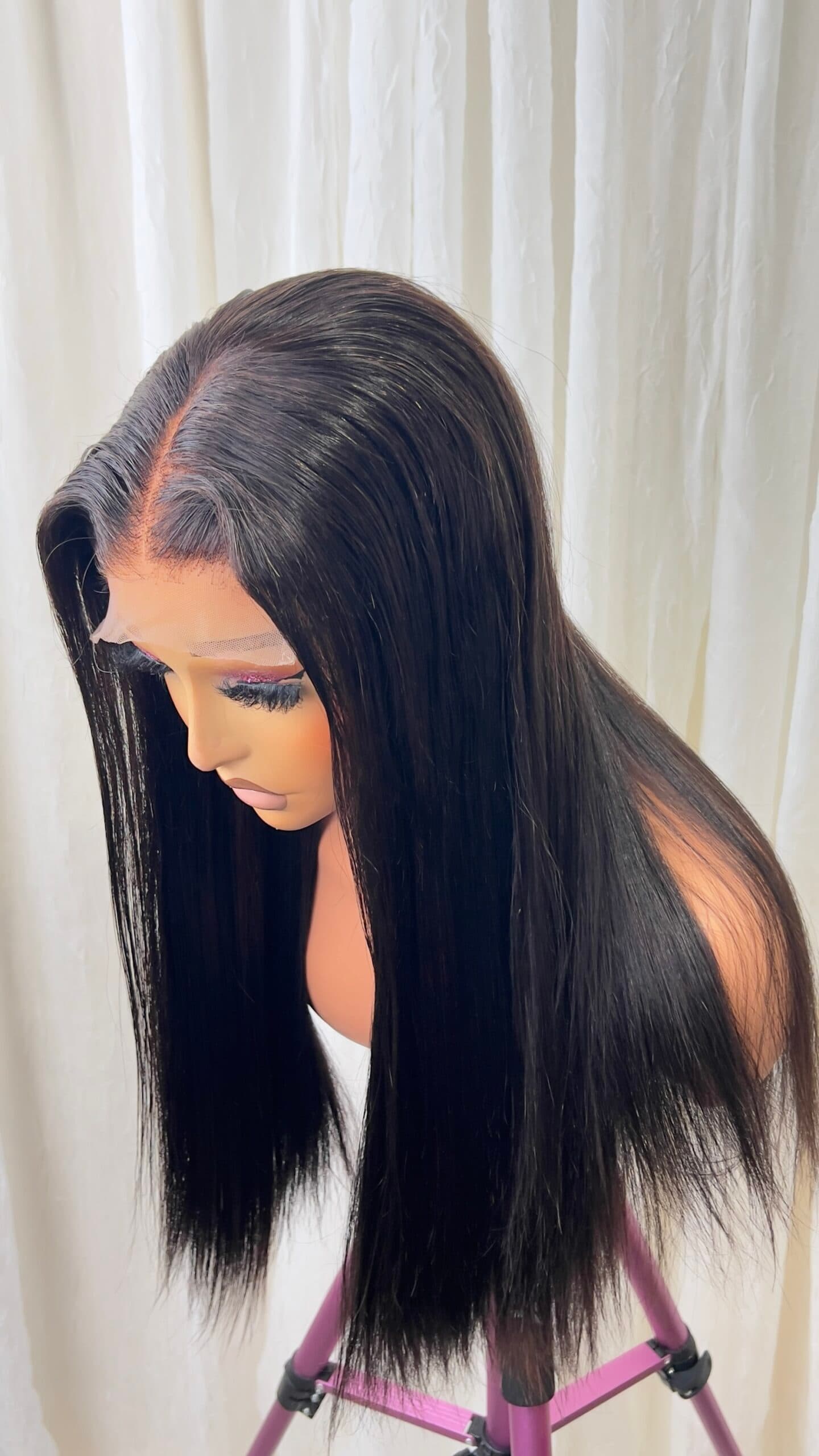 Layla Unit: Silky straight wig